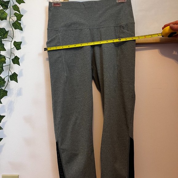 All in Motion Grey Capri Leggings - Picture 9 of 9